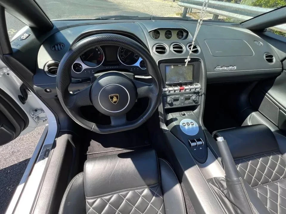 2014 Lamborghini Gallardo - Image 28 of 31