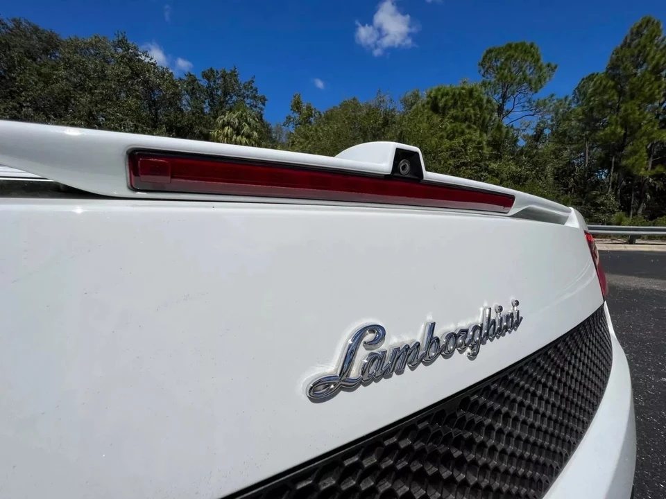 2014 Lamborghini Gallardo - Image 21 of 31