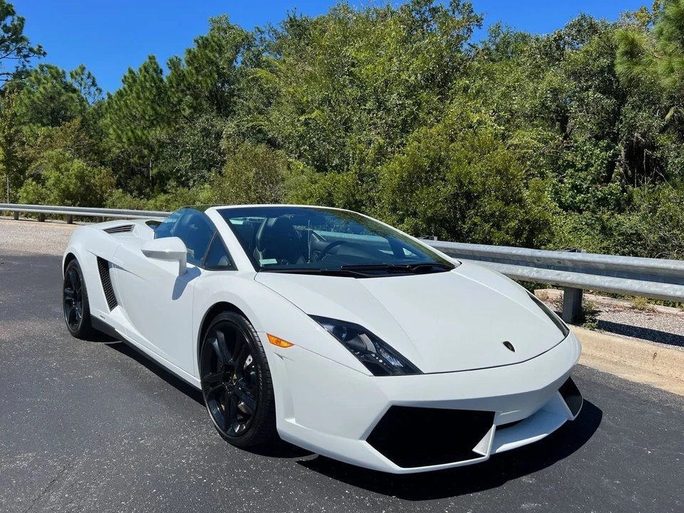 2014 Lamborghini Gallardo - Image 11 of 31