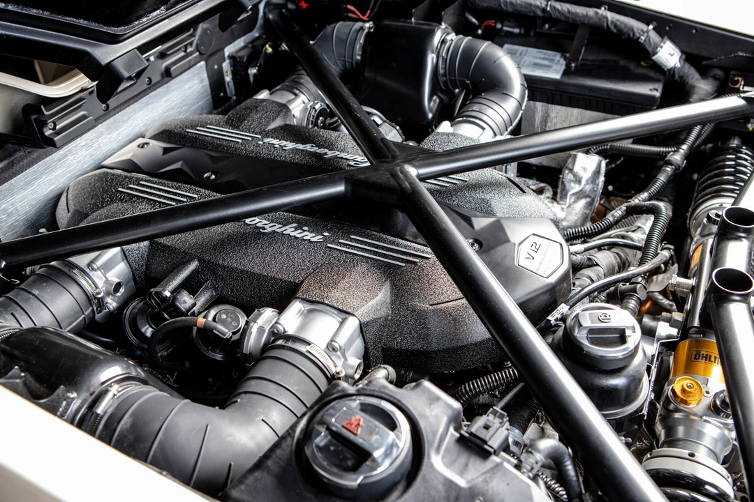 2014 Lamborghini Veneno - Image 29 of 31