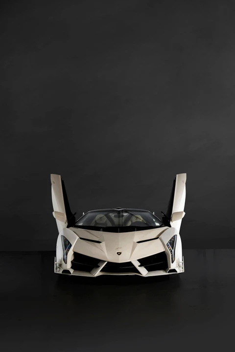 2014 Lamborghini Veneno - Image 7 of 31
