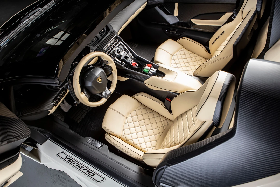2014 Lamborghini Veneno - Image 19 of 31