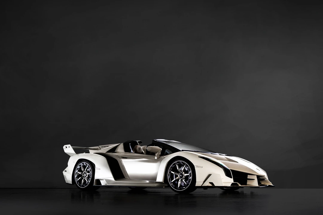 2014 Lamborghini Veneno - Image 5 of 31