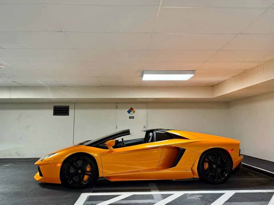 2014 Lamborghini Aventador LP700-4 - Image 4 of 20