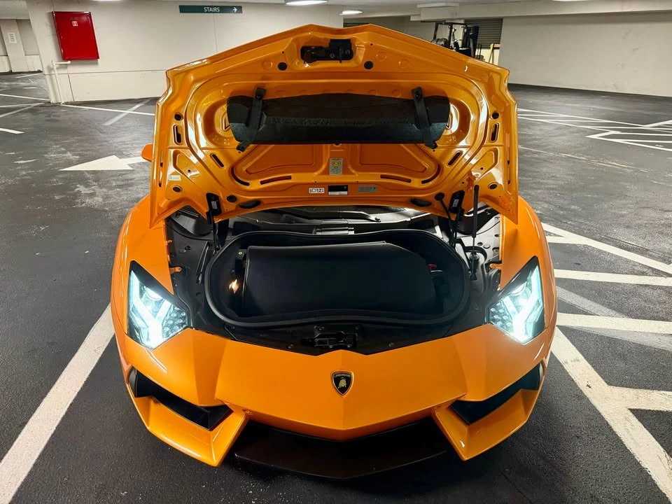 2014 Lamborghini Aventador LP700-4 - Image 9 of 20