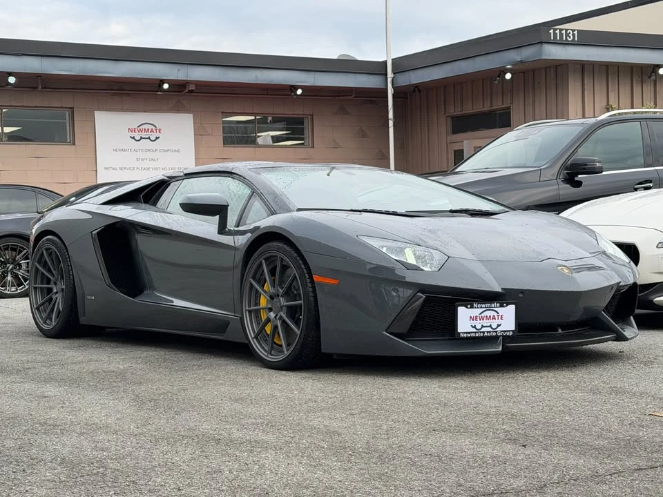 2014 Lamborghini Aventador LP700-4 - Image 2 of 13