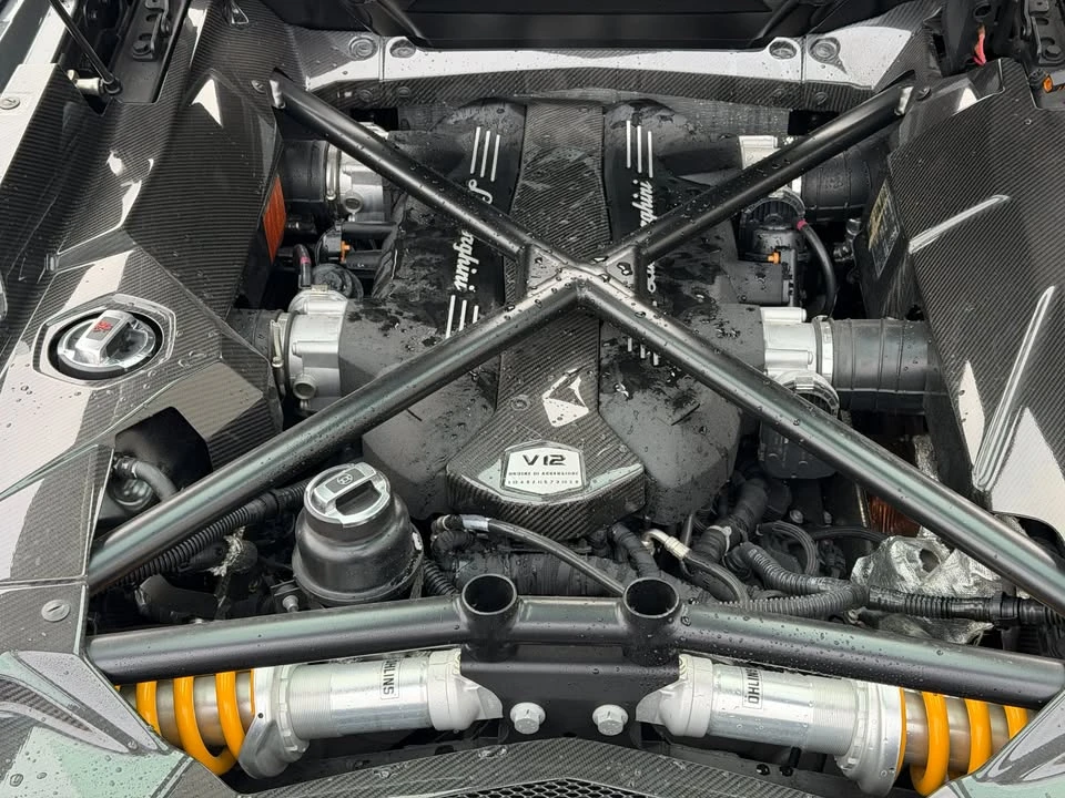 2014 Lamborghini Aventador LP700-4 - Image 9 of 13
