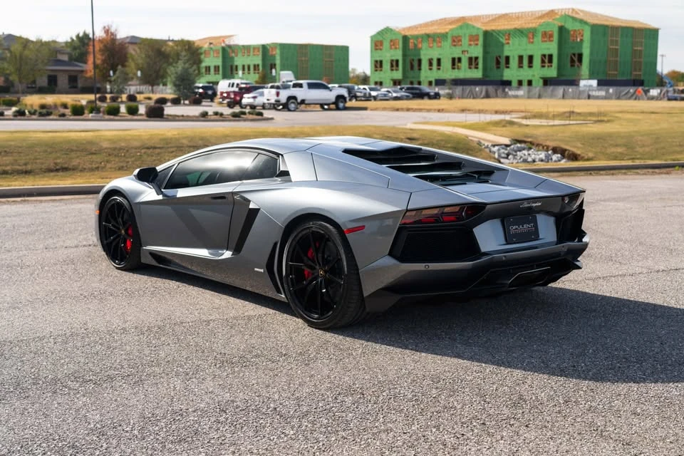 2014 Lamborghini Aventador LP700-4 - Image 5 of 12