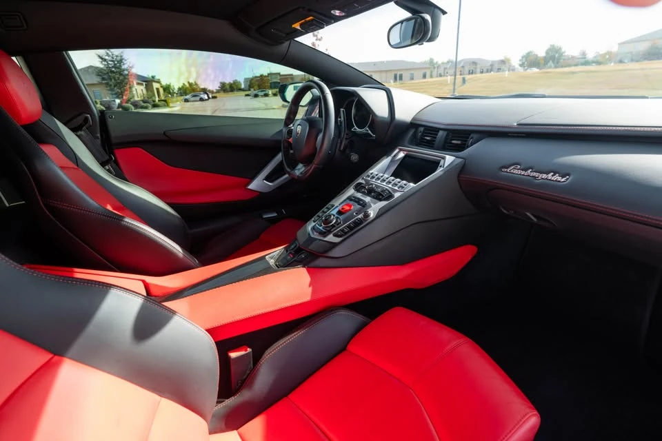 2014 Lamborghini Aventador LP700-4 - Image 9 of 12