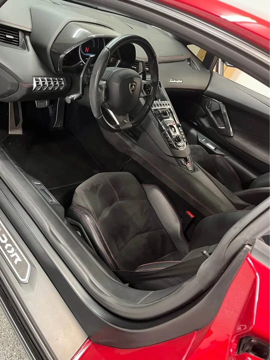 2014 Lamborghini Aventador LP700-4 - Image 6 of 7