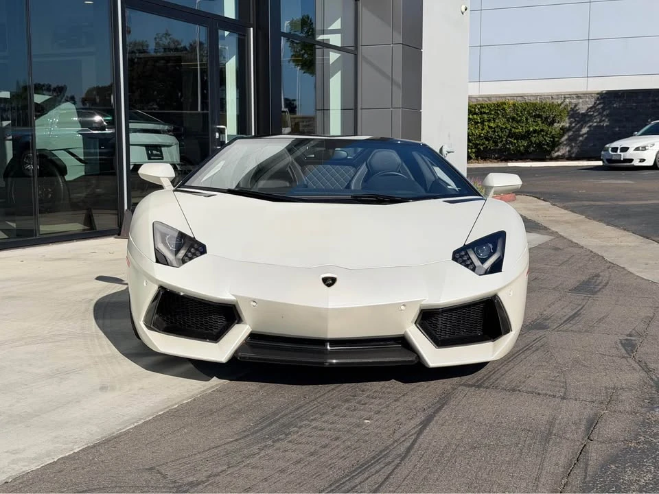 2014 Lamborghini Aventador LP700-4 - Image 2 of 18
