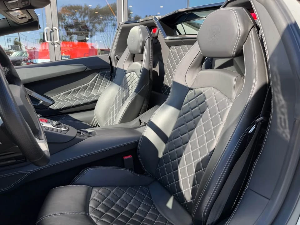 2014 Lamborghini Aventador LP700-4 - Image 11 of 18