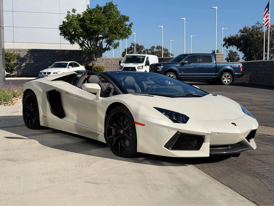 2014 Lamborghini Aventador LP700-4 - Image 3 of 18
