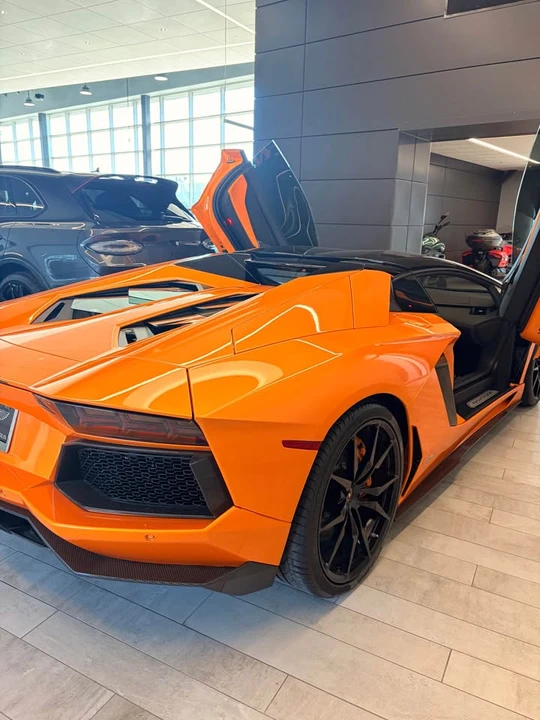 2014 Lamborghini Aventador LP700-4 - Image 6 of 8