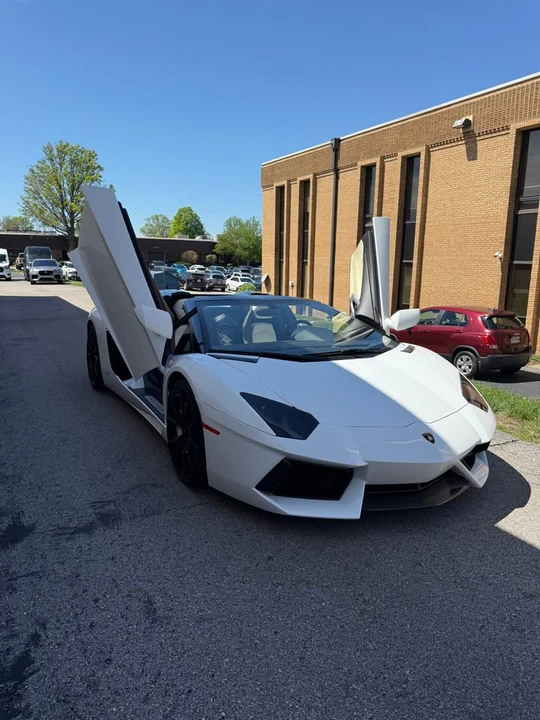 2014 Lamborghini Aventador LP700-4 - Image 7 of 17