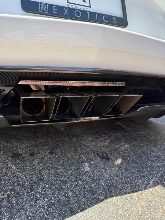 2014 Lamborghini Aventador LP700-4 - Image 10 of 17
