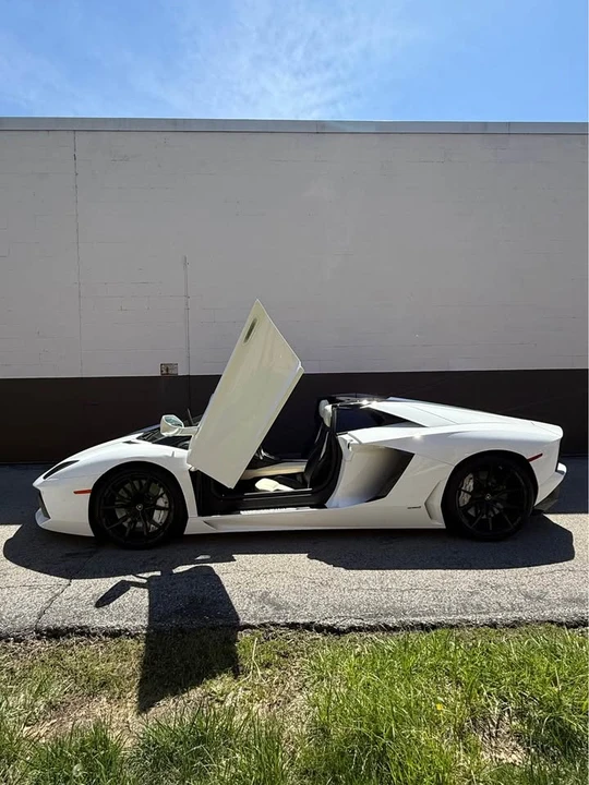 2014 Lamborghini Aventador LP700-4 - Image 3 of 17
