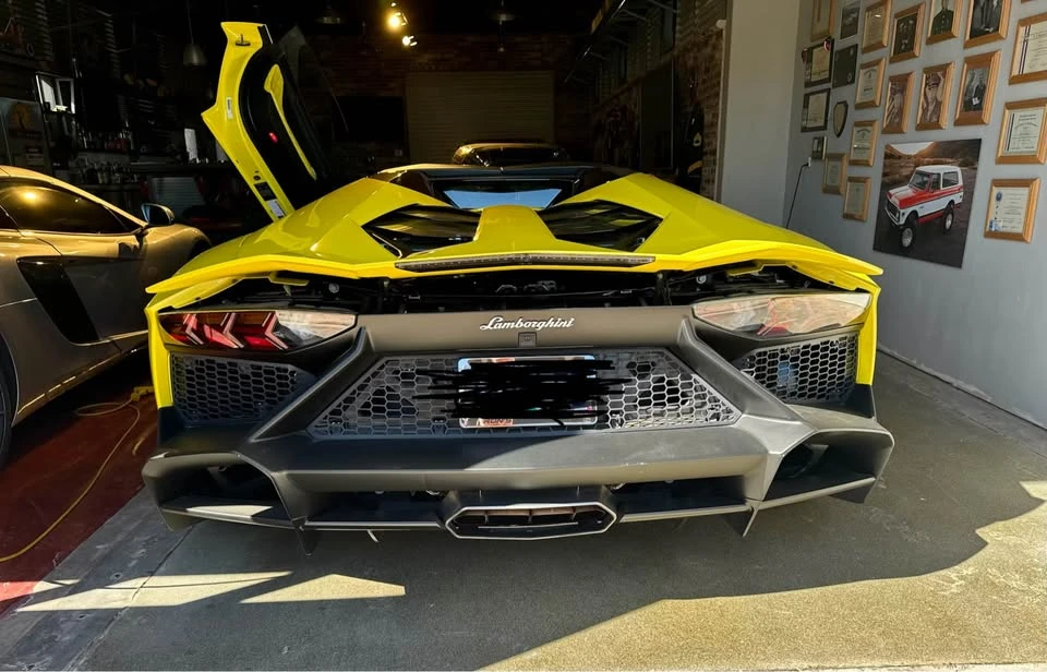2014 Lamborghini Aventador LP700-4 - Image 4 of 6