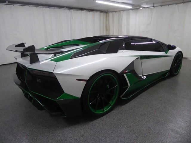 2014 Lamborghini Aventador LP700-4 - Image 8 of 20