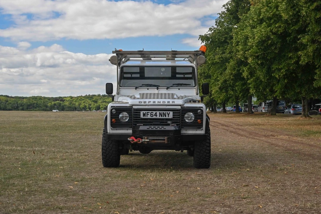 2014 Land Rover Defender - Image 27 of 30