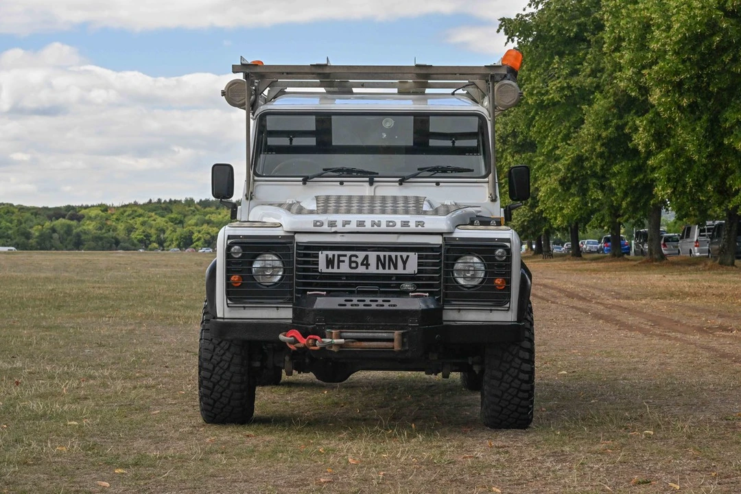 2014 Land Rover Defender - Image 2 of 30