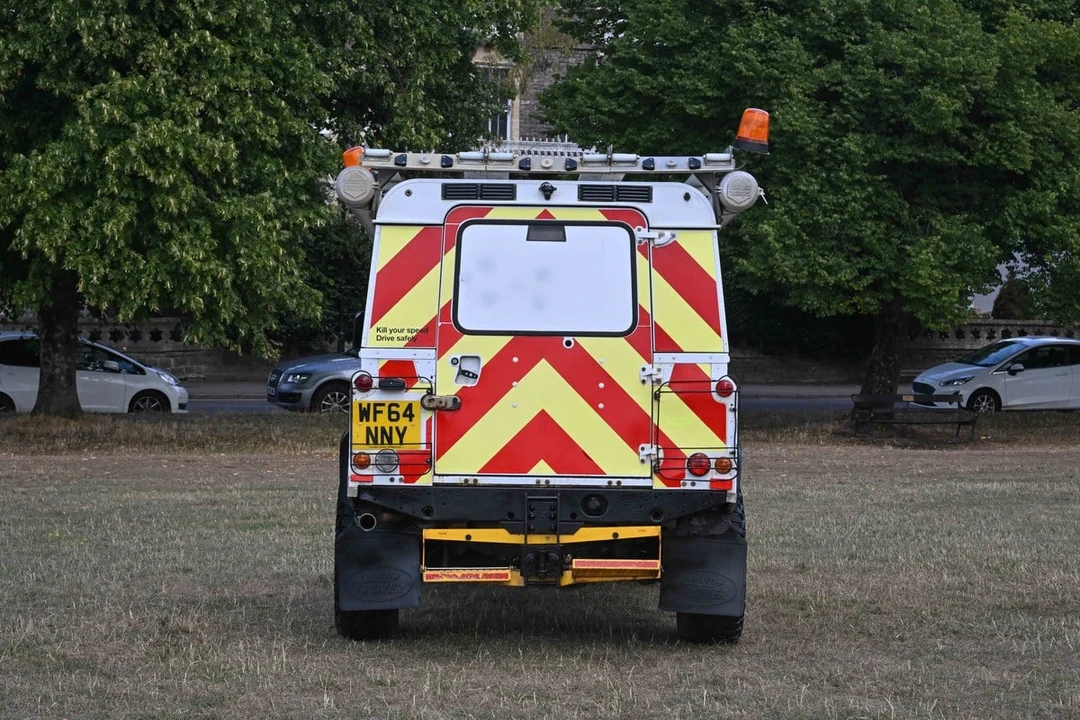 2014 Land Rover Defender - Image 22 of 30