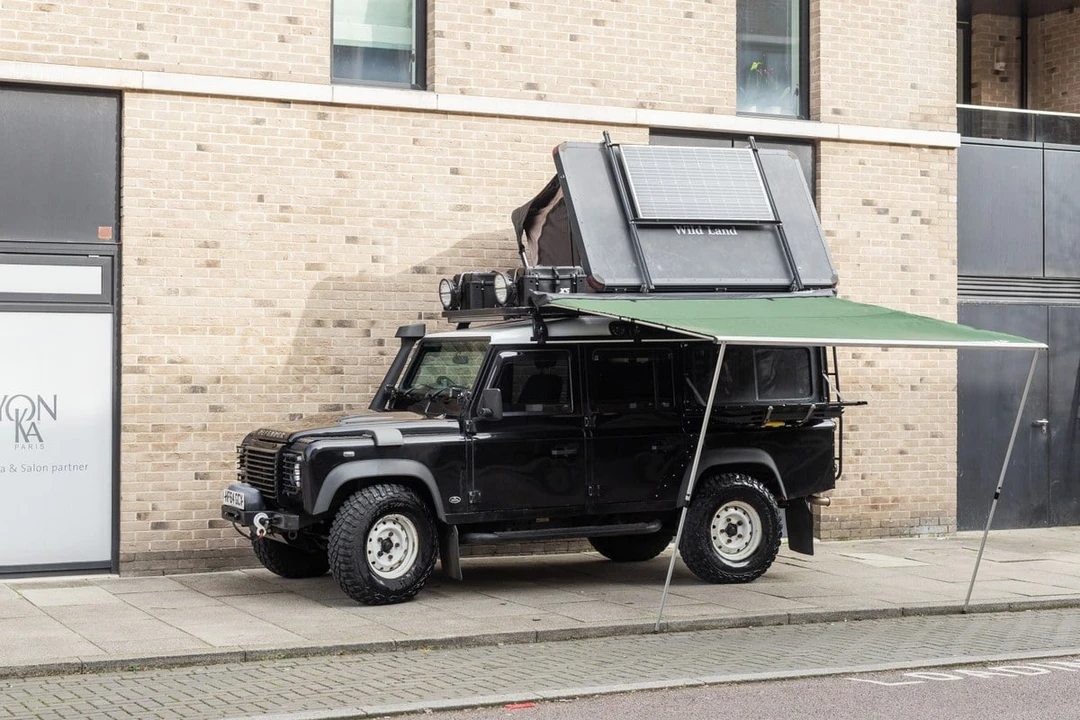 2014 Land Rover Defender 110 - Image 23 of 30
