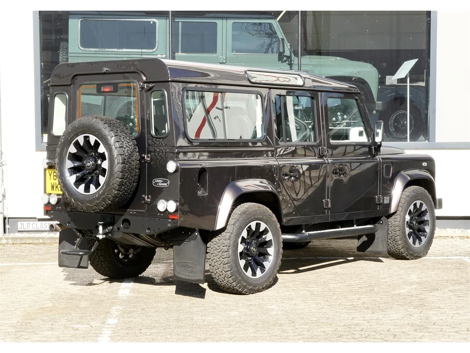 2014 Land Rover Defender 110 - Image 11 of 23
