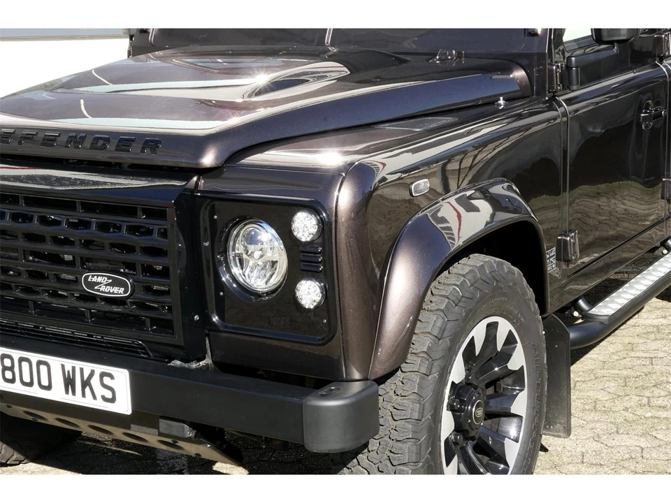 2014 Land Rover Defender 110 - Image 13 of 23