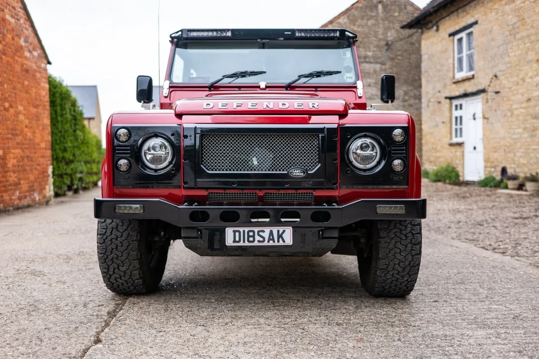 2014 Land Rover Defender 110 - Image 22 of 30