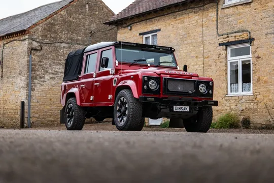 2014 Land Rover Defender 110 Double Cab