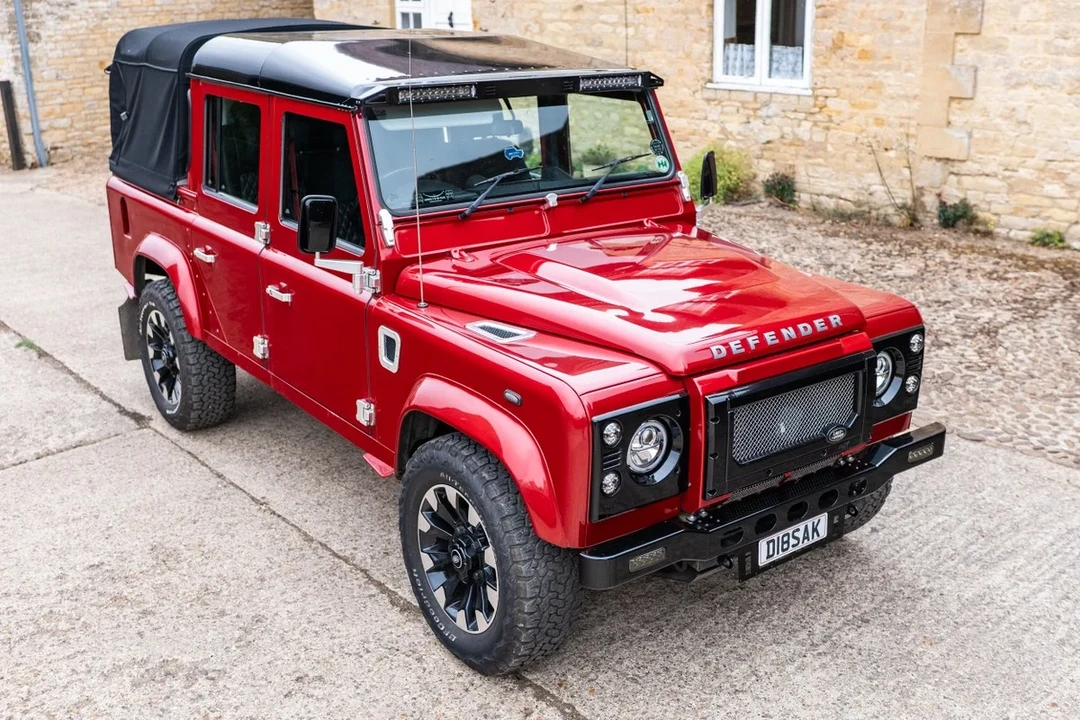2014 Land Rover Defender 110 - Image 14 of 30