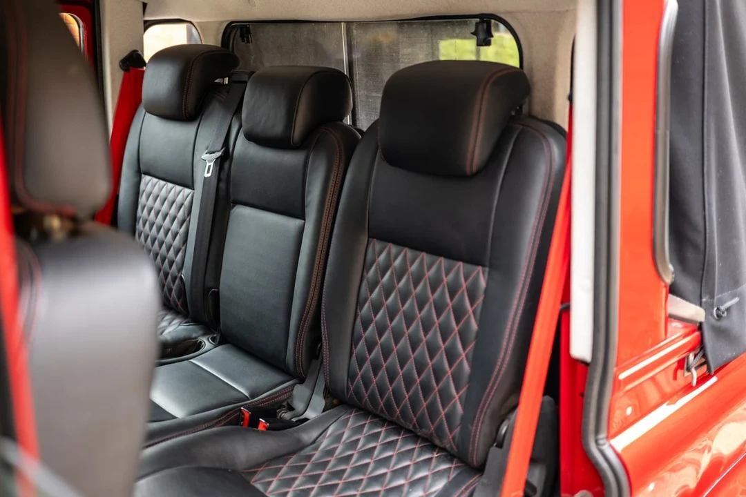 2014 Land Rover Defender 110 - Image 8 of 30