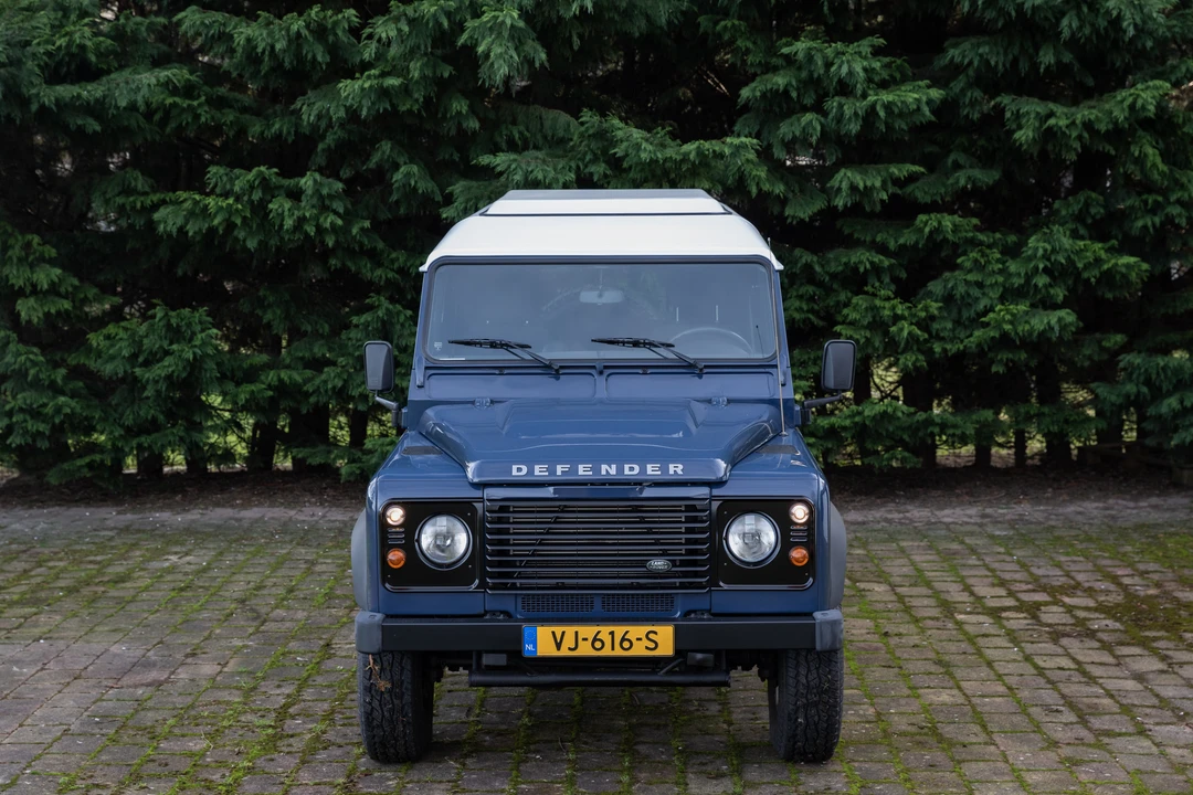 2014 Land Rover Defender 110 - Image 19 of 31