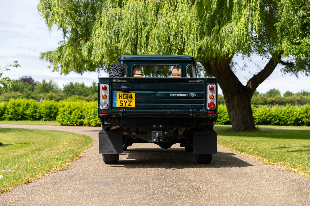 2014 Land Rover Defender 110 - Image 11 of 31