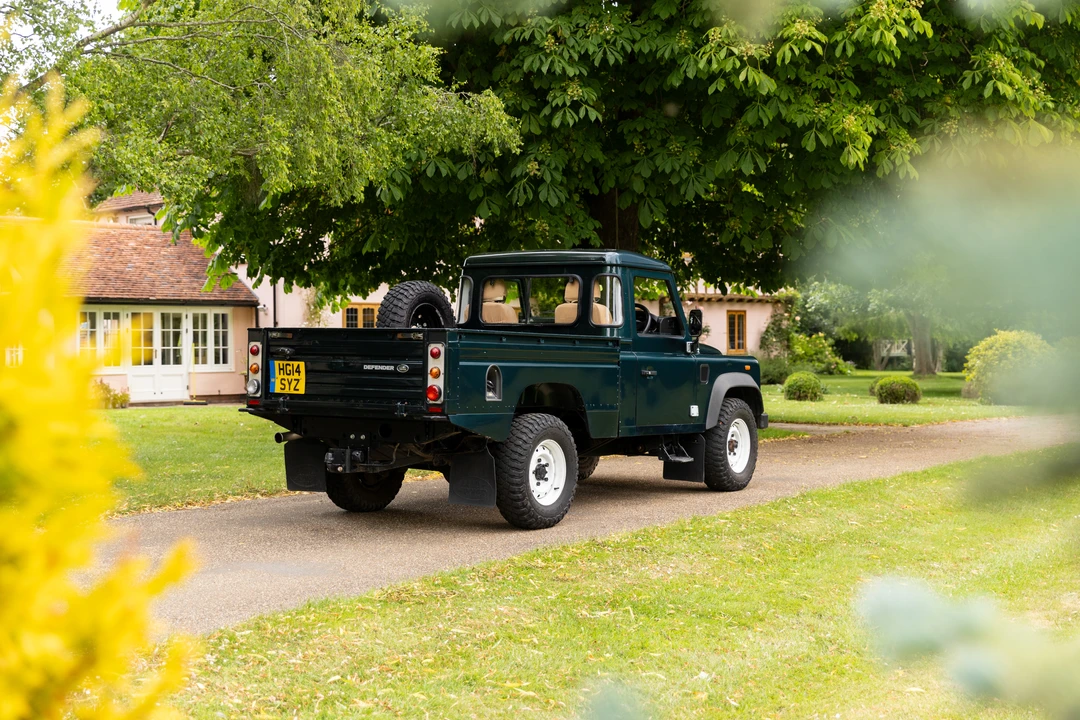 2014 Land Rover Defender 110 - Image 22 of 31