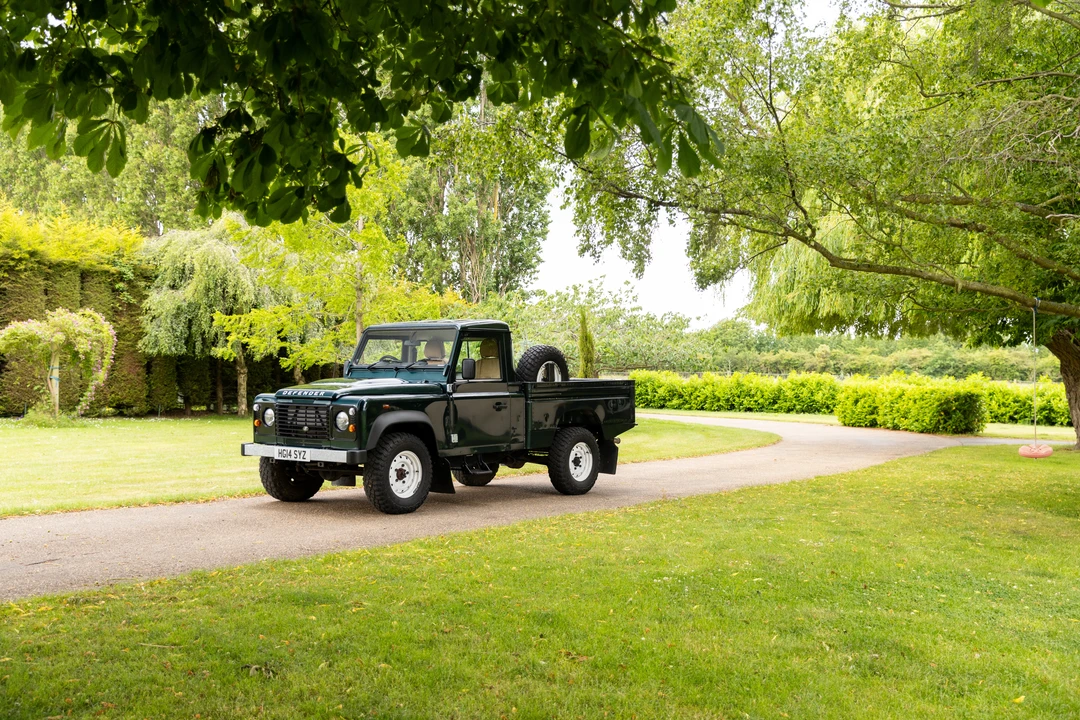 2014 Land Rover Defender 110 - Image 28 of 31
