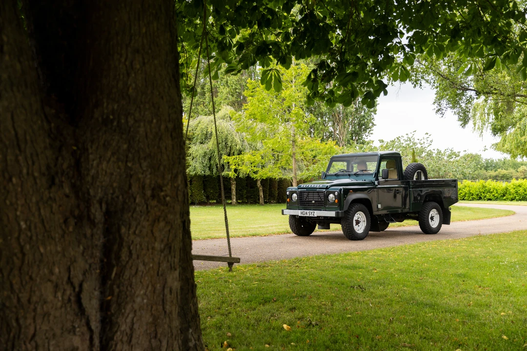 2014 Land Rover Defender 110 - Image 30 of 31