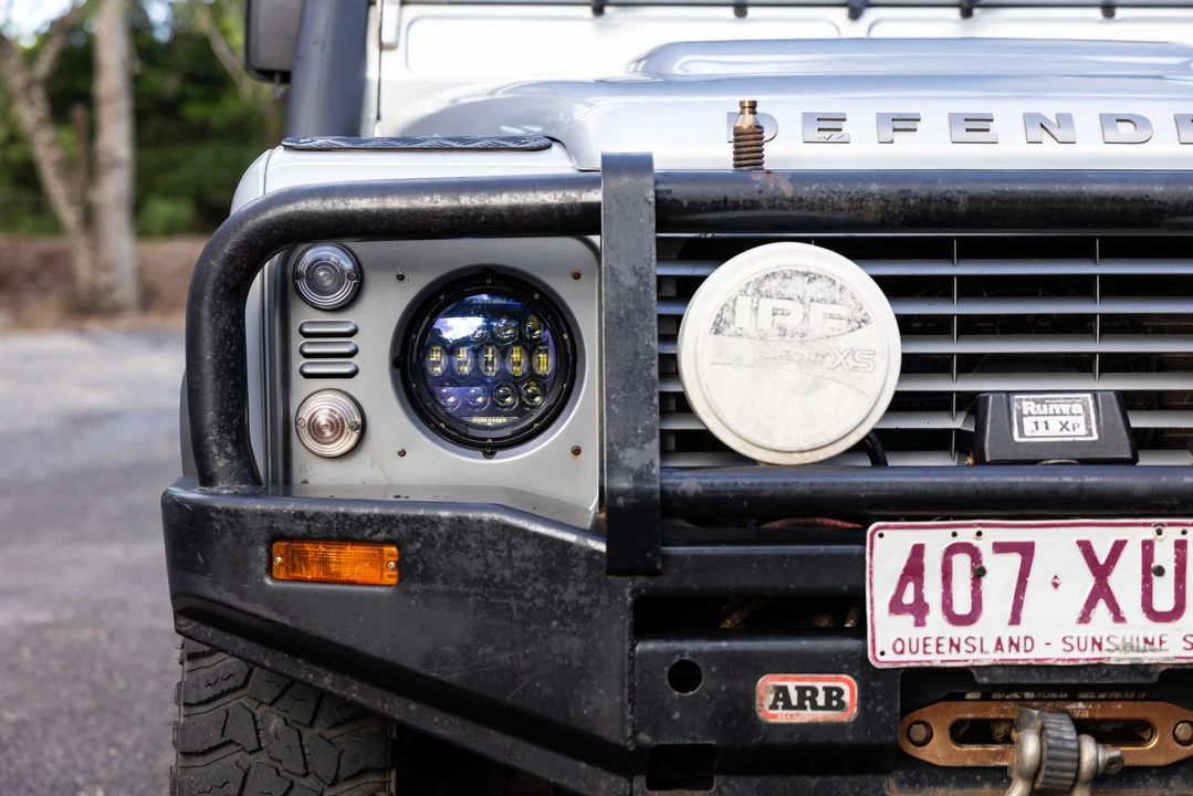 2014 Land Rover Defender 110 - Image 17 of 31