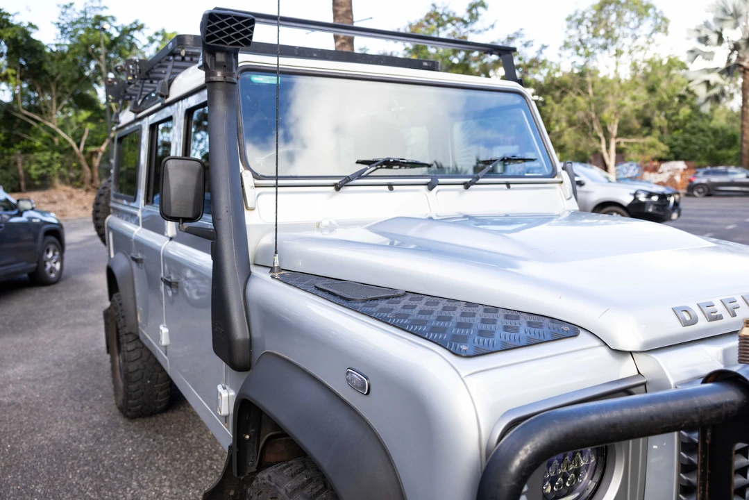 2014 Land Rover Defender 110 - Image 28 of 31
