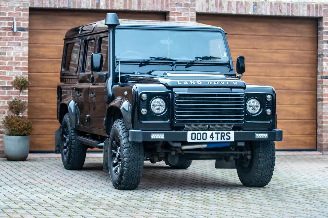 2014 Land Rover Defender 110 - Image 12 of 31