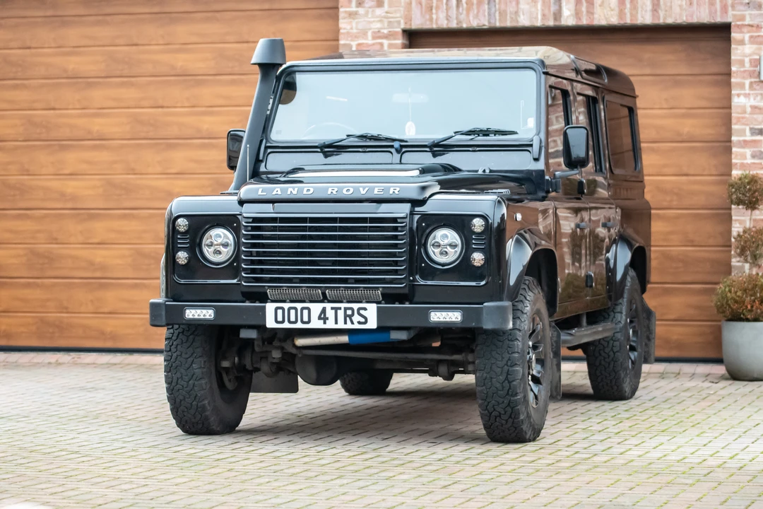 2014 Land Rover Defender 110 - Image 18 of 31
