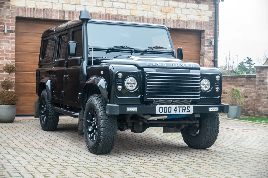 2014 Land Rover Defender 110 - Image 19 of 31