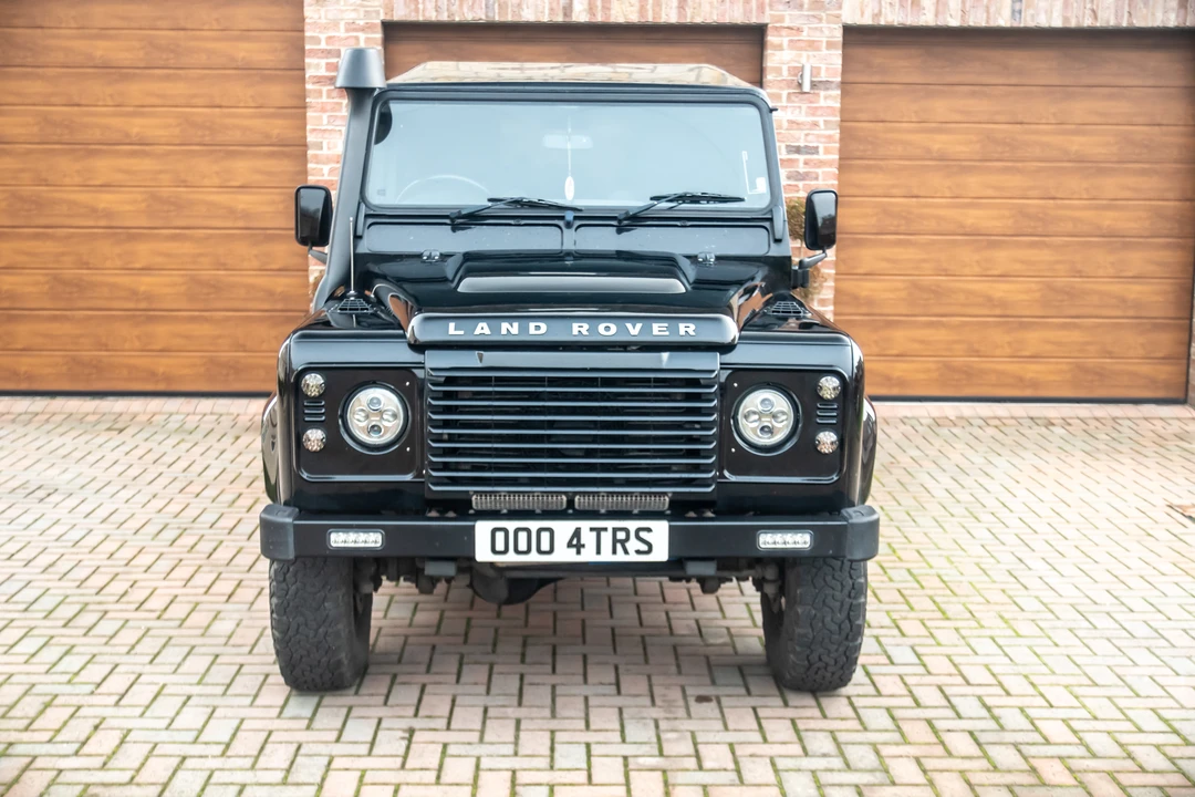 2014 Land Rover Defender 110 - Image 11 of 31