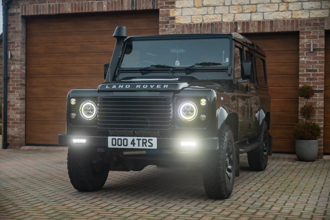 2014 Land Rover Defender 110 - Image 21 of 31