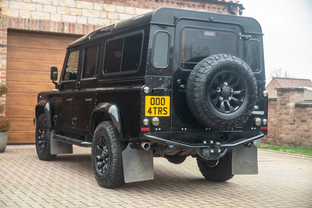 2014 Land Rover Defender 110 - Image 24 of 31