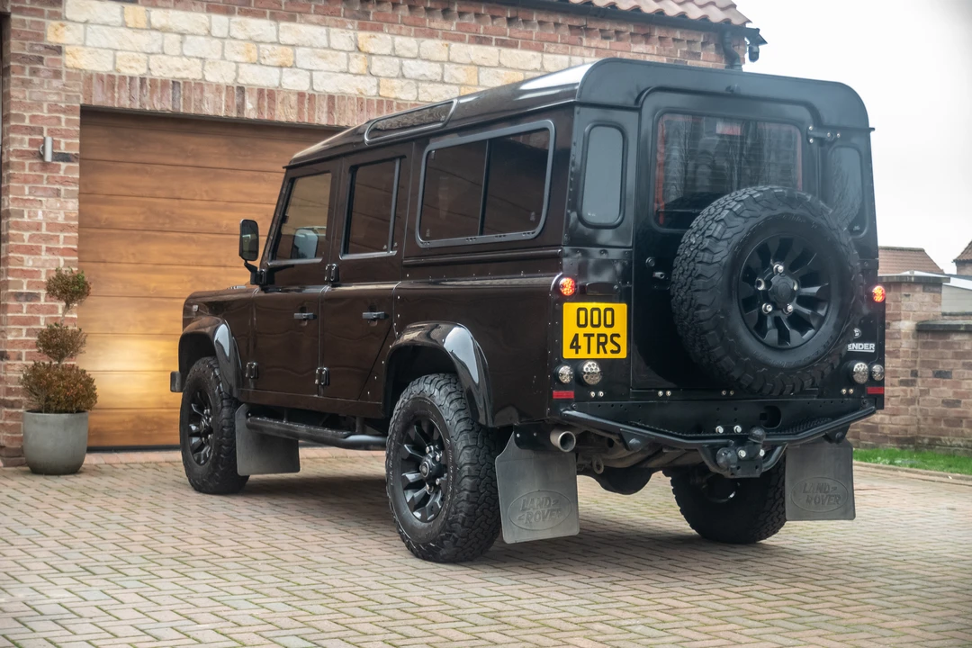 2014 Land Rover Defender 110 - Image 25 of 31