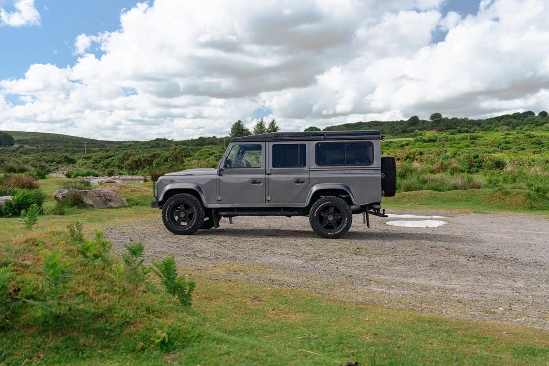 2014 Land Rover Defender 110 - Image 11 of 30