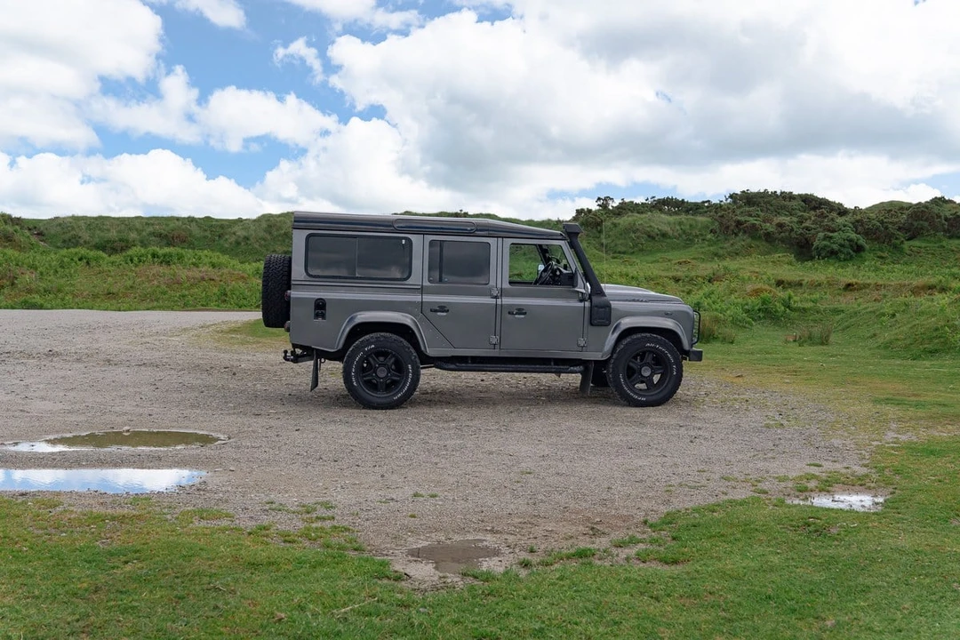 2014 Land Rover Defender 110 - Image 15 of 30