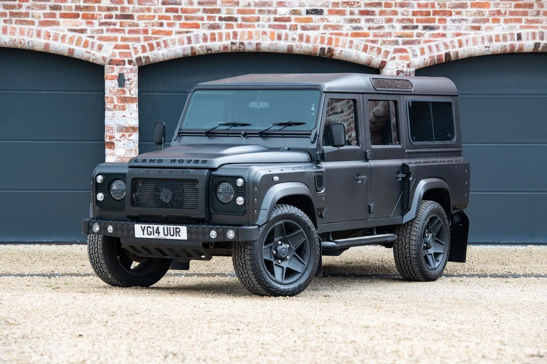 2014 Land Rover Defender 110 - Image 5 of 31